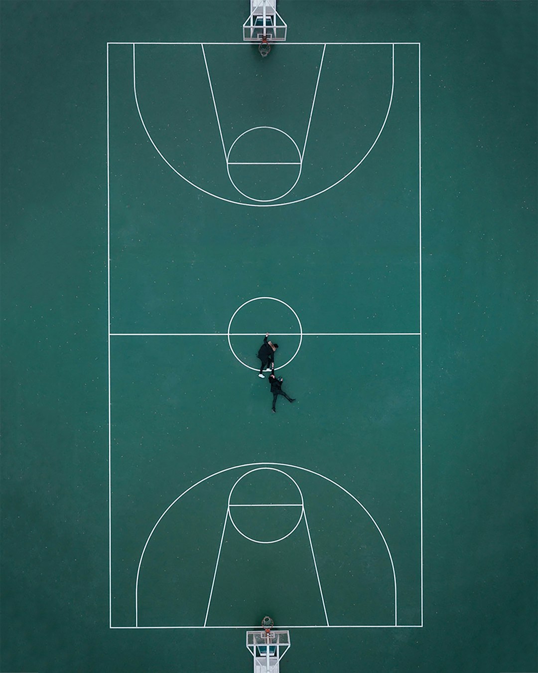 two person in basketball court lebron james, kyrie irving, game 7 block, stephen curry, 2016 nba finals