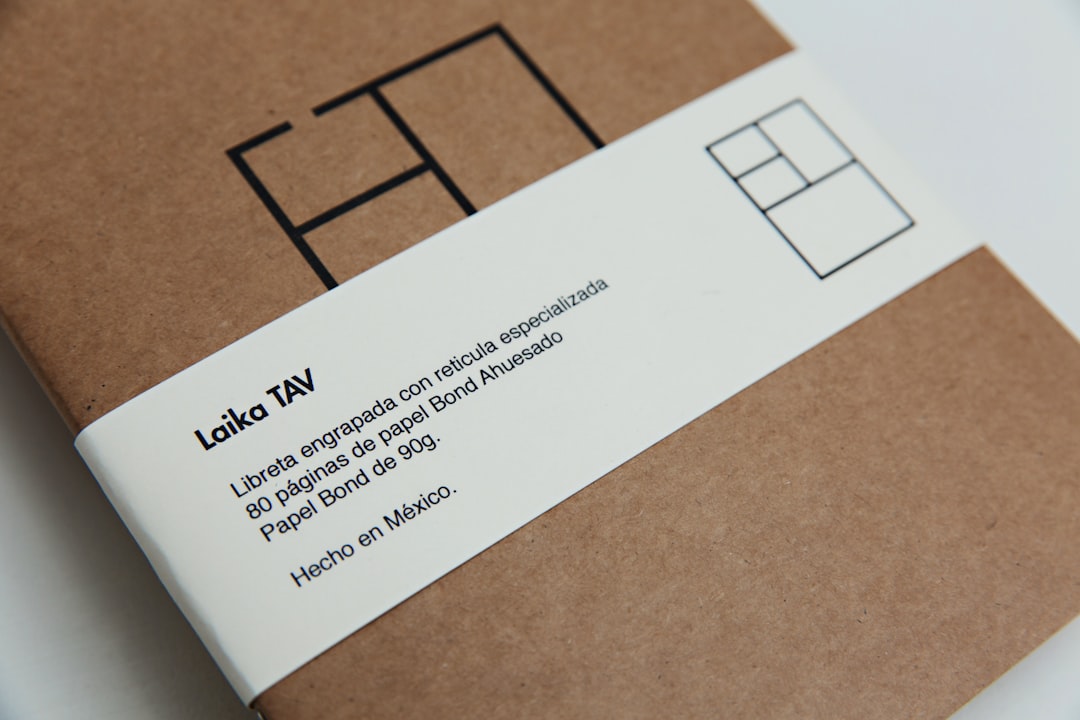 Laika TAV book landing page, conversion design, logo presence