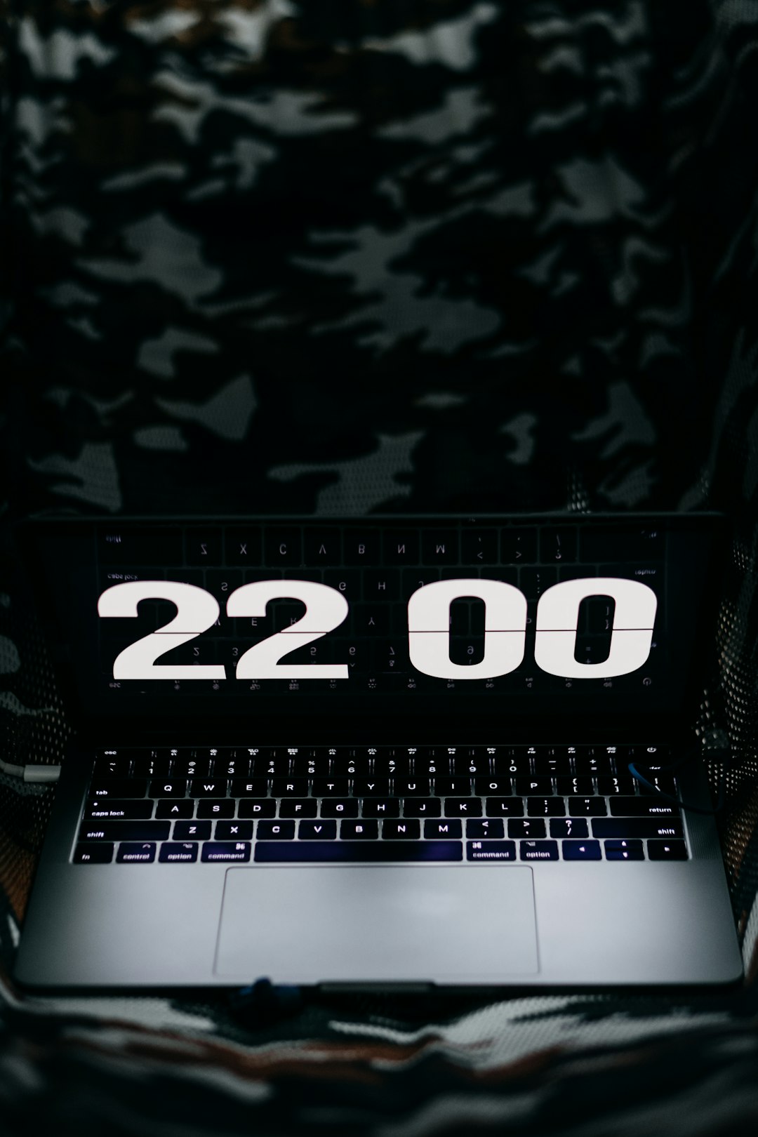 black and white laptop computer sportsbooks odds comparison, laptop betting tools, live odds updates